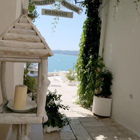 ויאסטה Piazzetta Petrone Apartments + Parking מראה חיצוני תמונה