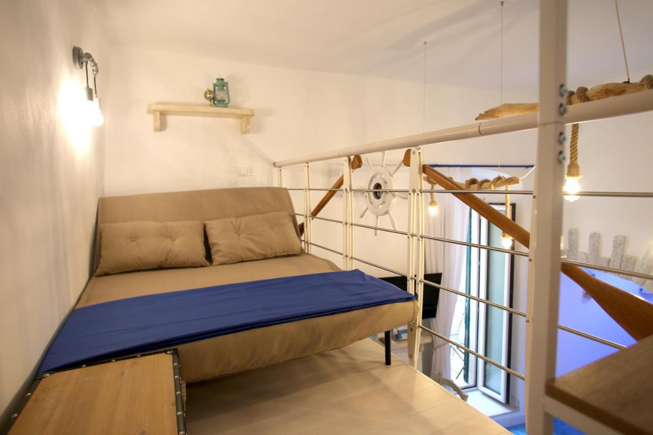 ויאסטה Piazzetta Petrone Apartments + Parking מראה חיצוני תמונה