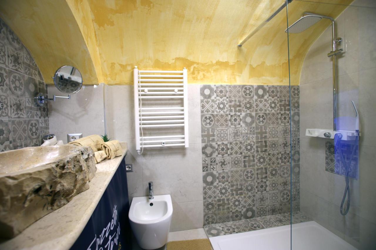 ויאסטה Piazzetta Petrone Apartments + Parking מראה חיצוני תמונה