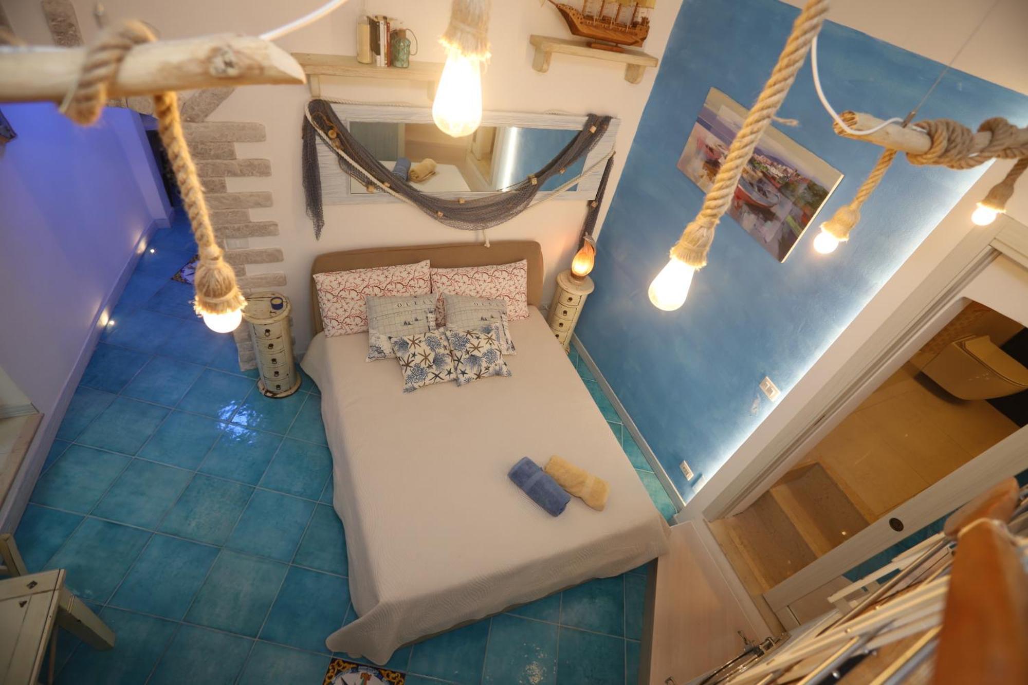 ויאסטה Piazzetta Petrone Apartments + Parking מראה חיצוני תמונה