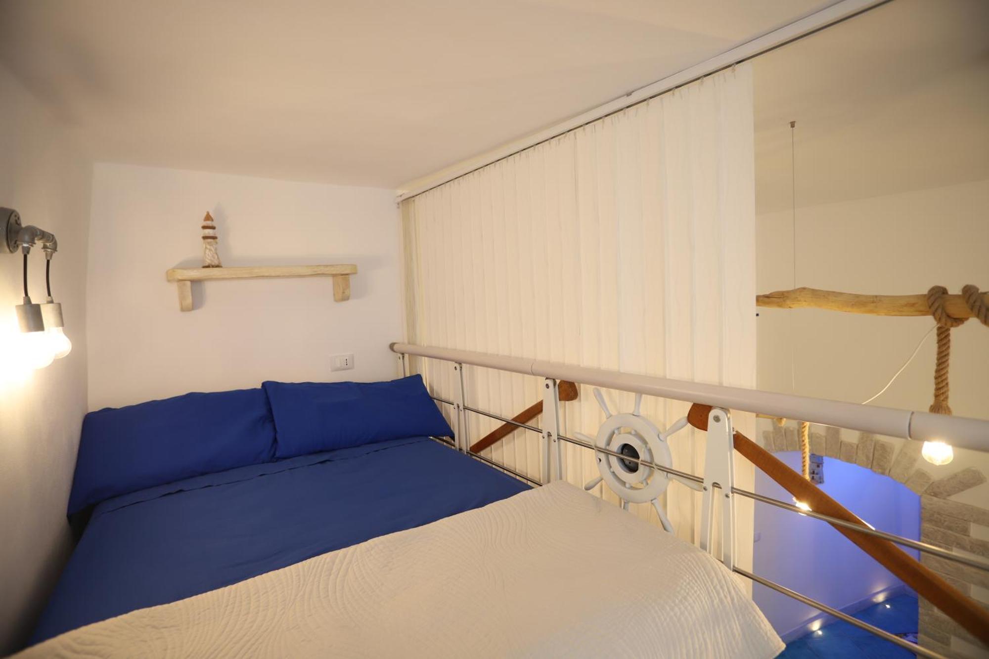 ויאסטה Piazzetta Petrone Apartments + Parking מראה חיצוני תמונה